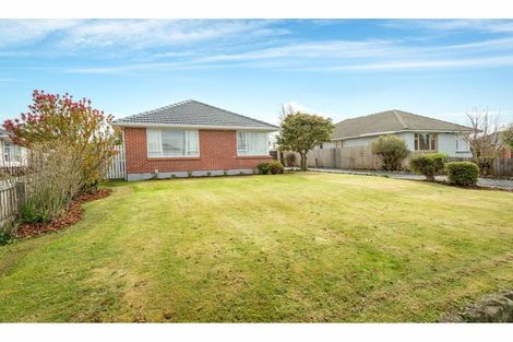 Photo of property in 13 Pembroke Street, Avondale, Christchurch, 8061