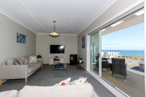 Photo of property in 4 Hamblyn Street, Strandon, New Plymouth, 4312