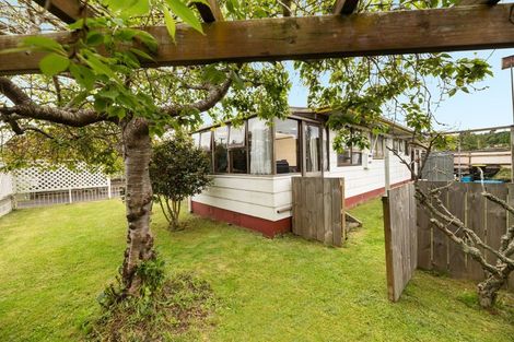 Photo of property in 422 Ngatai Road, Bellevue, Tauranga, 3110