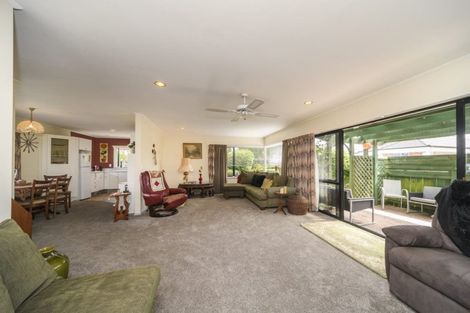 Photo of property in 10 Purdie Place, Milson, Palmerston North, 4414