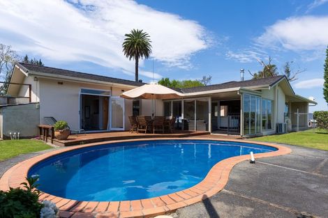 Photo of property in 33 Caesar Road, Ormond, Gisborne, 4071