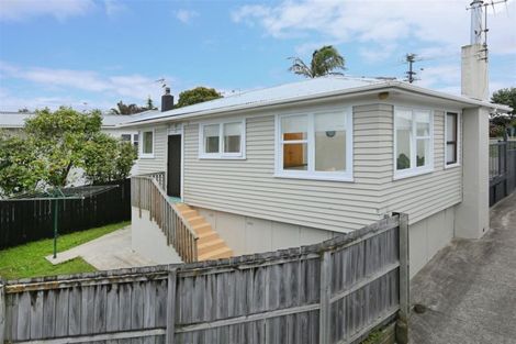 Photo of property in 216a Sturges Road, Henderson, Auckland, 0612