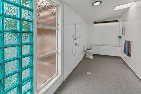 Photo of property in 1 Moore Avenue, Tawhero, Whanganui, 4501