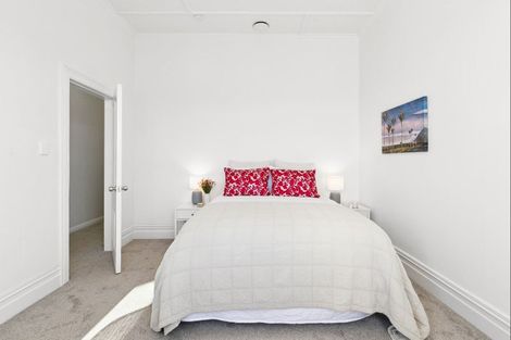 Photo of property in 104 Wallace Street, Mount Cook, Wellington, 6021