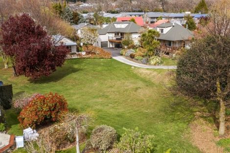 Photo of property in 18 Heuchan Lane, Wanaka, 9305