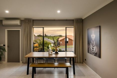 Photo of property in 10 The Dales, Dinsdale, Hamilton, 3204