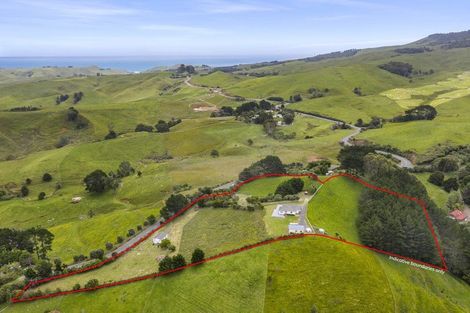 Photo of property in 448 Ruapuke Road, Raglan, 3296