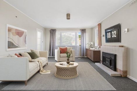 Photo of property in 9 Hand Road, Helensville, 0800