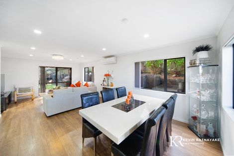 Photo of property in 5 Kereru Rise, Papakura, 2110