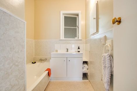 Photo of property in 910 Saint Aubyn Street East, Parkvale, Hastings, 4122