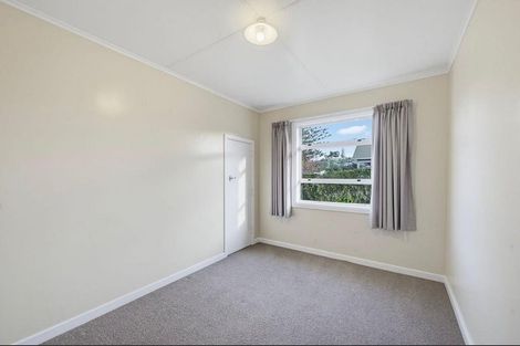 Photo of property in 71 Ngamotu Road, Spotswood, New Plymouth, 4310