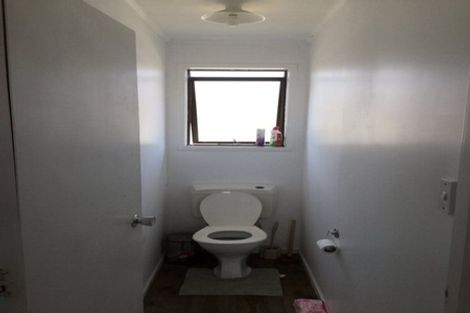 Photo of property in 1/9 Mcgreal Place, Weymouth, Auckland, 2103