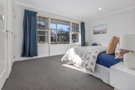 Photo of property in 71a Nimmo Avenue East, Waikanae, 5036