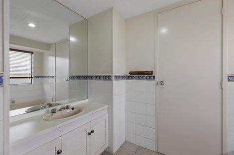 Photo of property in 18 Justamere Place, Weymouth, Auckland, 2103