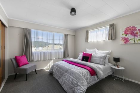 Photo of property in 3 Wicklow Grove, Wainuiomata, Lower Hutt, 5014