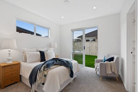 Photo of property in 65 Pepene Avenue, Takanini, 2112