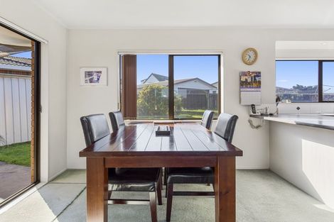 Photo of property in 4 Marwood Place, Mount Maunganui, 3116