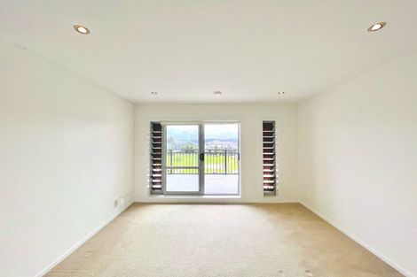 Photo of property in 13d/71 Spencer Road, Oteha, Auckland, 0632