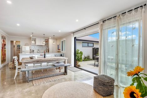 Photo of property in 18 Fantail Way, Mangawhai, 0505