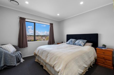 Photo of property in 24 Sauvignon Place, Pyes Pa, Tauranga, 3112