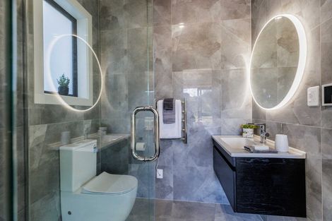 Photo of property in 142 Amesbury Drive, Churton Park, Wellington, 6037