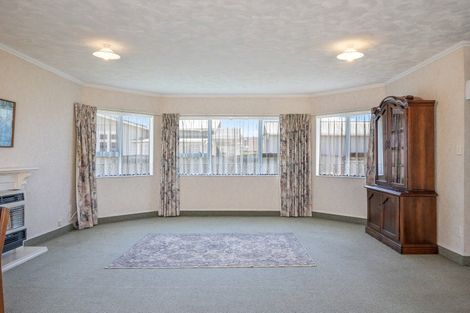 Photo of property in 52a Queen Street West, Levin, 5510