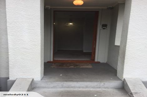 Photo of property in 17 Massey Avenue, Greenlane, Auckland, 1061
