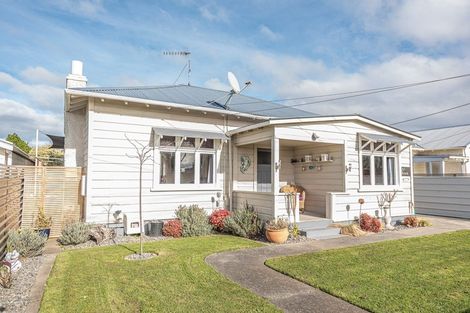 Photo of property in 24 Stark Street, Durie Hill, Whanganui, 4500