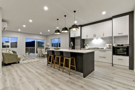 Photo of property in 113 Godfrey Drive, Orewa, 0931