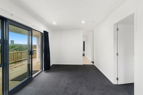 Photo of property in 5 Turner Drive, Western Heights, Rotorua, 3015