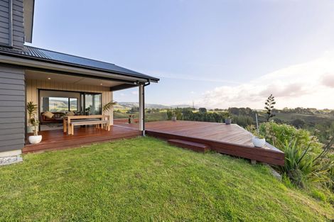 Photo of property in 3 Lealands Lane, Aokautere, Palmerston North, 4471