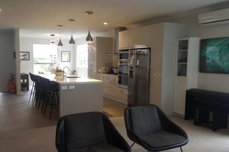 Photo of property in 69 Mackay Drive, Greenhithe, Auckland, 0632