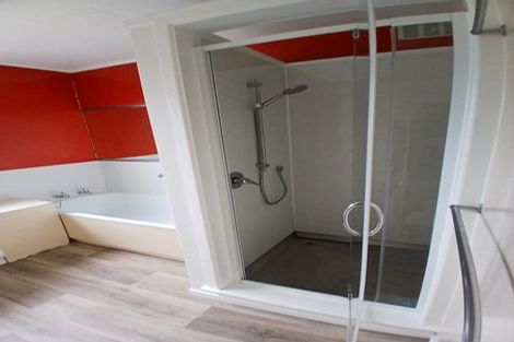 Photo of property in 24 Holdsworth Avenue, Trentham, Upper Hutt, 5018