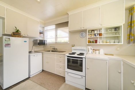 Photo of property in 21 Anaru Place, Awapuni, Palmerston North, 4412