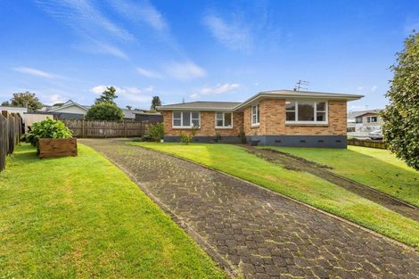 Photo of property in 1 The Drive, Brookfield, Tauranga, 3110