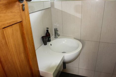 Photo of property in 90a Awa Road, Seatoun, Wellington, 6022