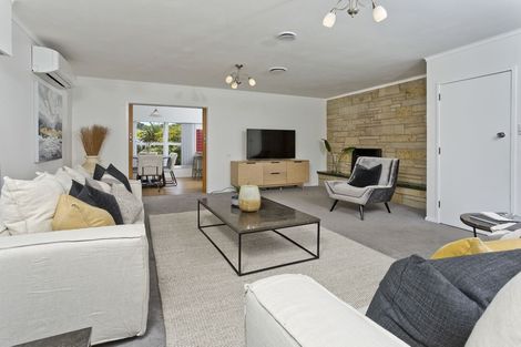 Photo of property in 28 Northumberland Avenue, Belmont, Auckland, 0622