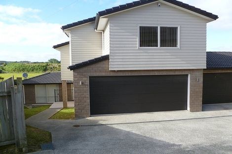 Photo of property in 24 Fairchild Avenue, Goodwood Heights, Auckland, 2105