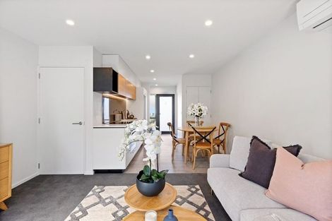 Photo of property in 2/300 Fitzgerald Avenue, Christchurch Central, Christchurch, 8013