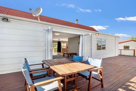 Photo of property in 10 Taonui Street, Waitarere Beach, Levin, 5510