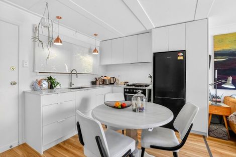 Photo of property in 280a Motutara Road, Muriwai, Waimauku, 0881