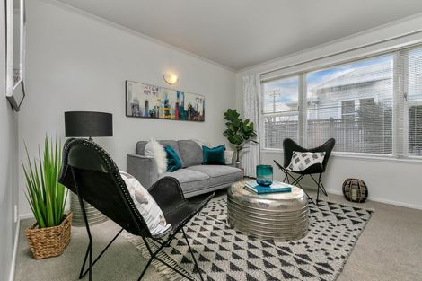 Photo of property in 231a Point Chevalier Road, Point Chevalier, Auckland, 1022