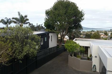 Photo of property in 2/4 Prospect Terrace, Milford, Auckland, 0620