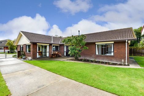 Photo of property in 17 Lakeview Place, Halswell, Christchurch, 8025