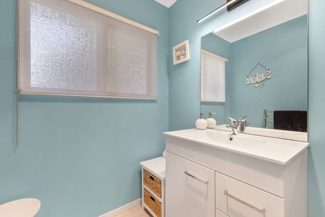 Photo of property in 2/14 Burns Street, Westown, New Plymouth, 4310