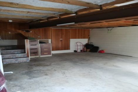 Photo of property in 70 Millbrook Road, Henderson, Auckland, 0612