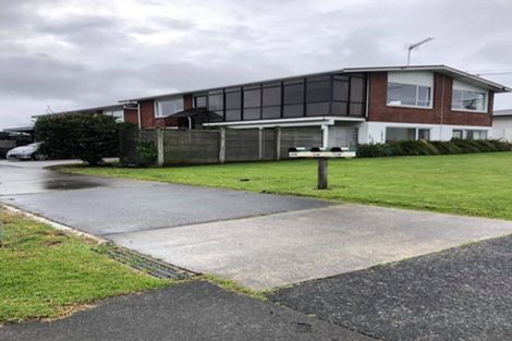 Photo of property in 1/36 Exmouth Road, Northcote, Auckland, 0627