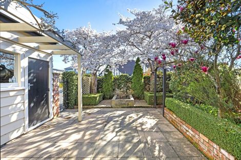 Photo of property in 1/127 Fendalton Road, Fendalton, Christchurch, 8014