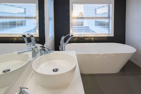 Photo of property in 31 Prestons Park Drive, Marshland, Christchurch, 8083