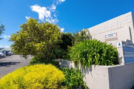 Photo of property in 4t Rutland Street, Picton, 7220